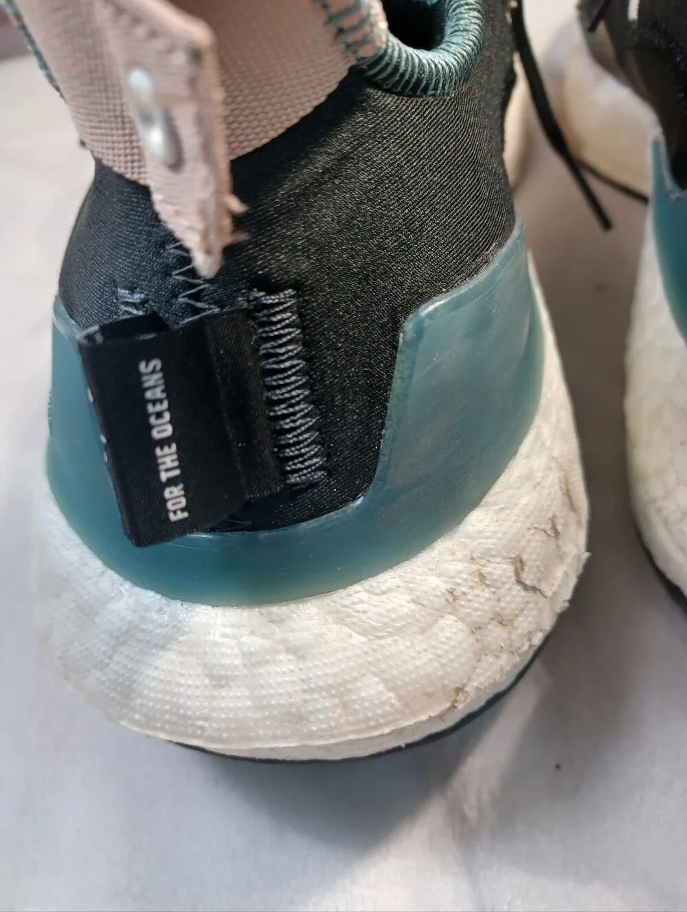 adidas x parley ultraboost 21 gx1244 carbon running shoes men's 9 $220 retail